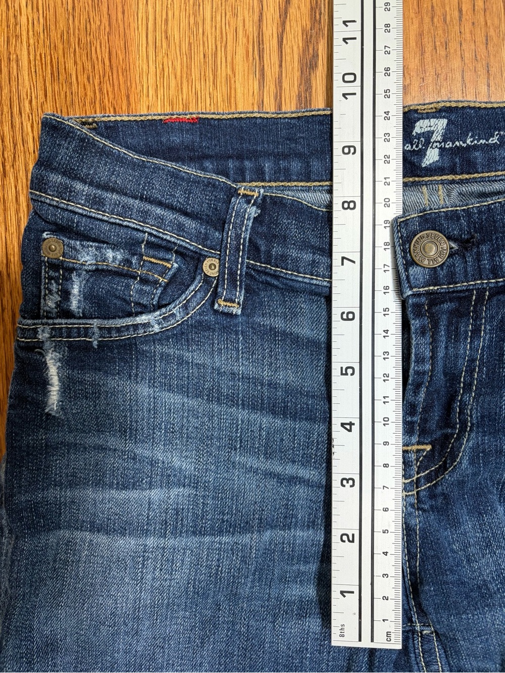7 For All Mankind Mid-Rise 4.5" Rolled Cuff Distressed Denim Shorts (25) - Picture 6 of 8